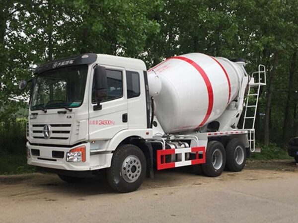 Dayun Fengchi 8-10 Cubic Meter Concrete Mixer Truck