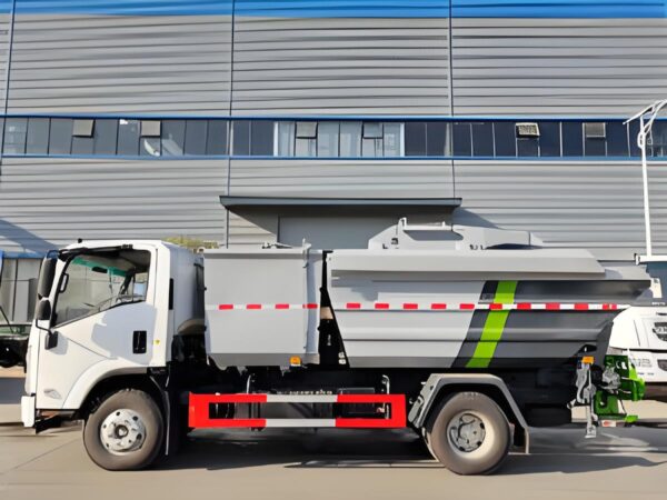 Isuzu garbage sorting and collection vehicle - Image 4