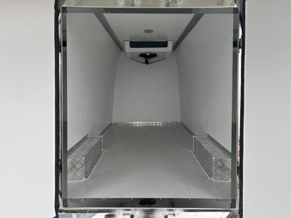 Foton View G7 Van Refrigerated Truck - Image 11