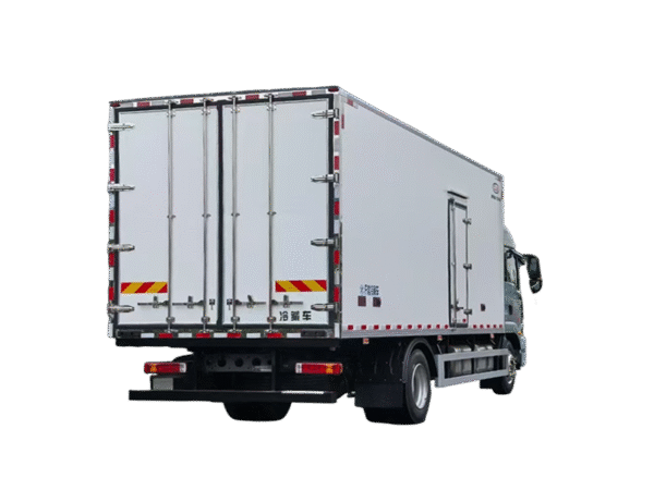 Sinotruk Shandeka 330HP  Automatic Refrigerated Truck（6.8m） - Image 6