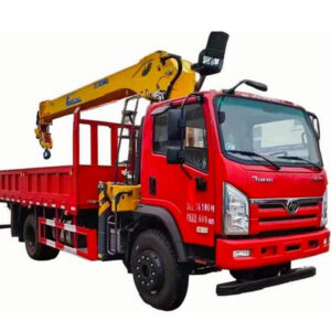 Three-ring maker small yellow card - with XCMG 5-8 tons crane