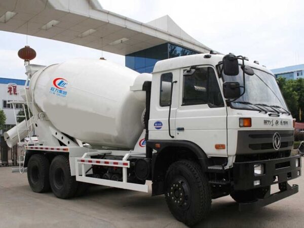 Dongfeng rear twin-steer axle 8-10 cubic meter mixer truck - Image 2