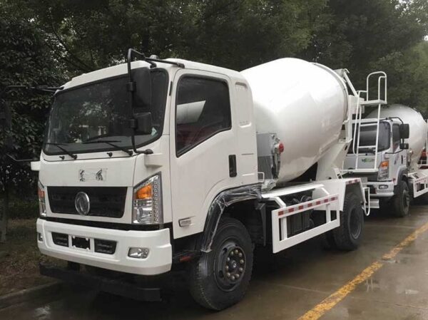 Dongfeng New Model D912 - 7 Cubic Meter Mixer Truck - Image 2