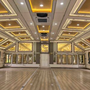 Mobile banquet car