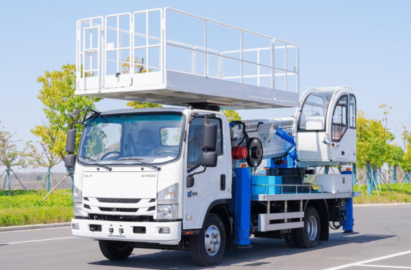 ISUZU 23m Aerial Work Vehicle