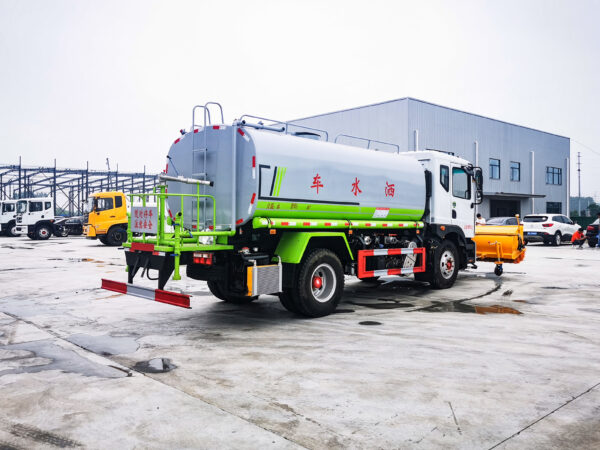 National VI Dongfeng D9 Water Sprinkler Truck (12 Cubic Meters) - Image 5