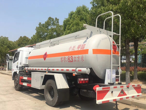 Dongfeng Dolika 8.3 Cubic Meter Methanol Tanker - Image 2