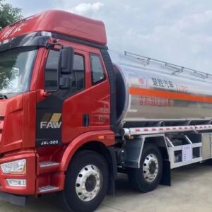 China VI Jiefang J6L 8x4 Aluminum Alloy Fuel Truck.