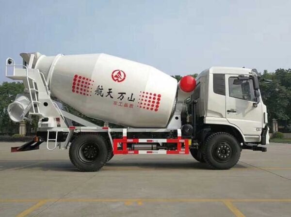 Hangtian Wanshan 7 Cubic Meter Mixer Truck - Image 2
