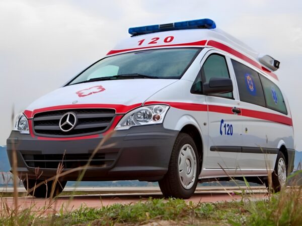 Mercedes-Benz Vito High Roof Gasoline Guardian Ambulance - Image 3