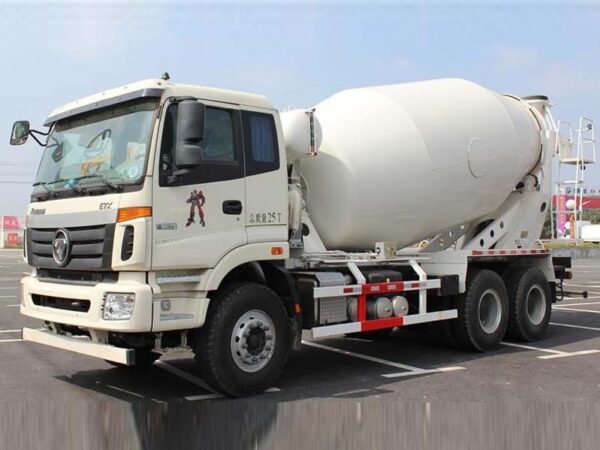 Foton Auman 12 Cubic Meter Mixer Truck - Image 3