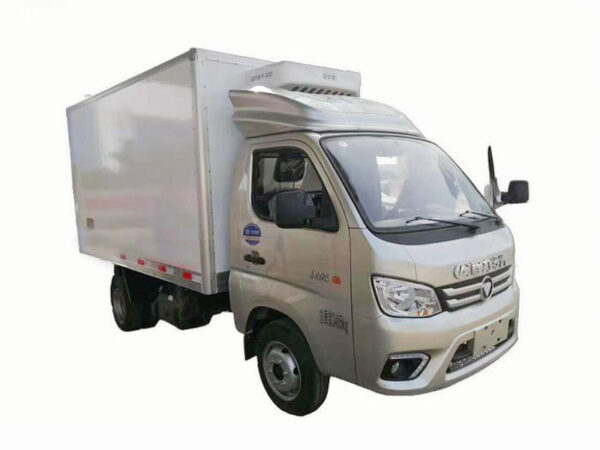 Futian Xiangling 3.1-meter refrigerated truck
