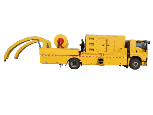 Isuzu large flow remote water supply and drainage rescue vehicle - Image 5