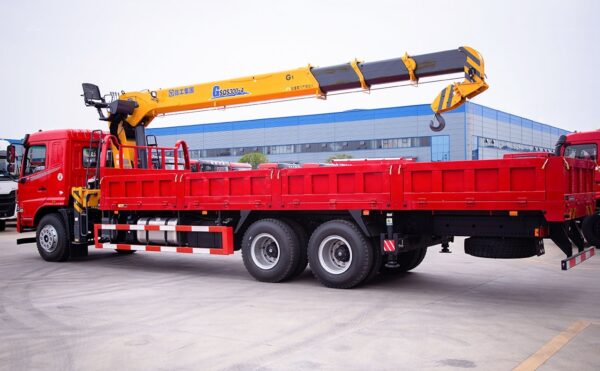 Dongfenghuashen F5 rear double bridge with Xugong 12-14 tons 5-section boom crane - Image 6