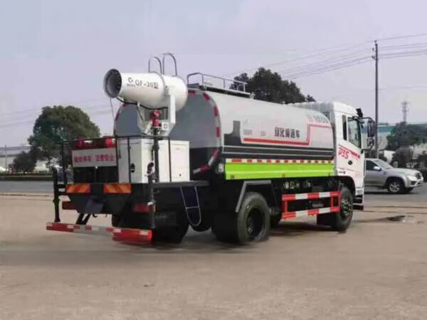 Dongfeng D3S Water Sprinkler Truck (15 cubic meters) - Image 2