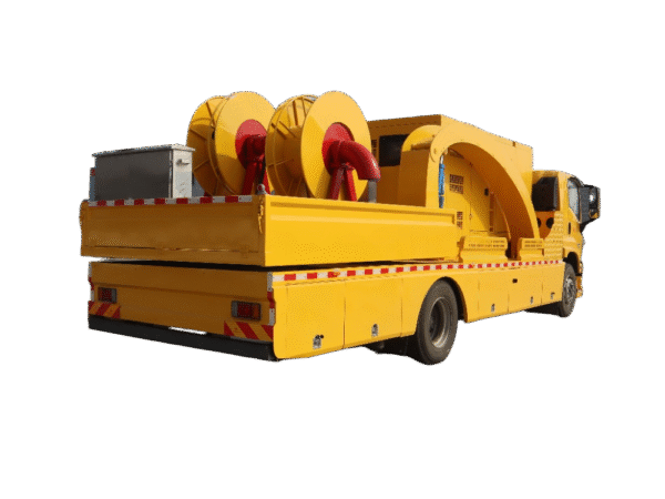 Isuzu large flow remote water supply and drainage rescue vehicle - Image 7