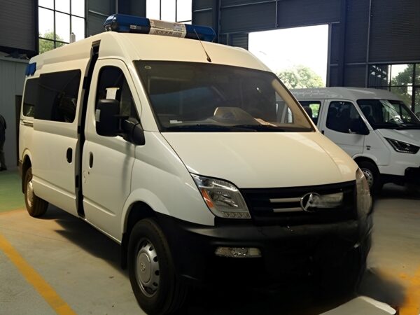 SAIC Maxus Long Wheelbase Medium Roof Diesel Ambulance