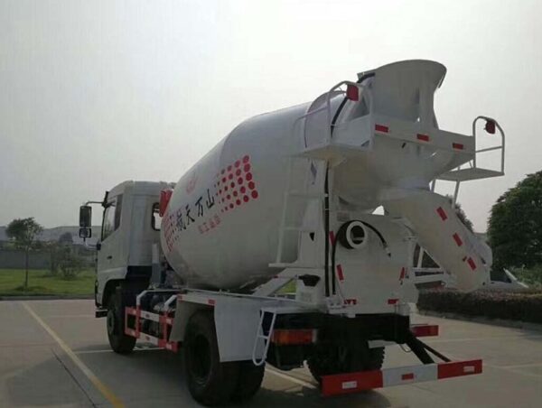 Hangtian Wanshan 7 Cubic Meter Mixer Truck - Image 4