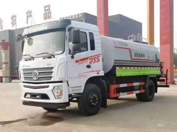 Dongfeng D3S Water Sprinkler Truck (15 cubic meters)
