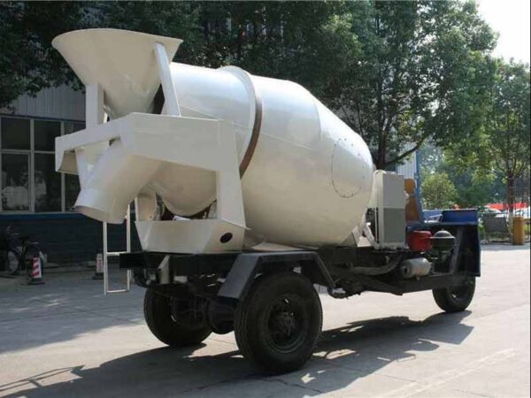Agricultural Tricycle 1.5 Cubic Meter Mixer Truck - Image 4