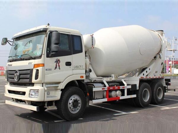 Foton Auman 12 Cubic Meter Mixer Truck - Image 4
