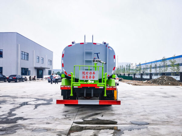 National VI Dongfeng D9 Water Sprinkler Truck (12 Cubic Meters) - Image 7