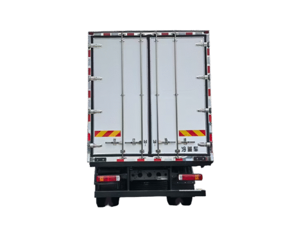 Sinotruk Shandeka 330HP  Automatic Refrigerated Truck（6.8m） - Image 8