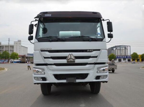 Sinotruk Howo 12 Cubic Meter Mixer Truck