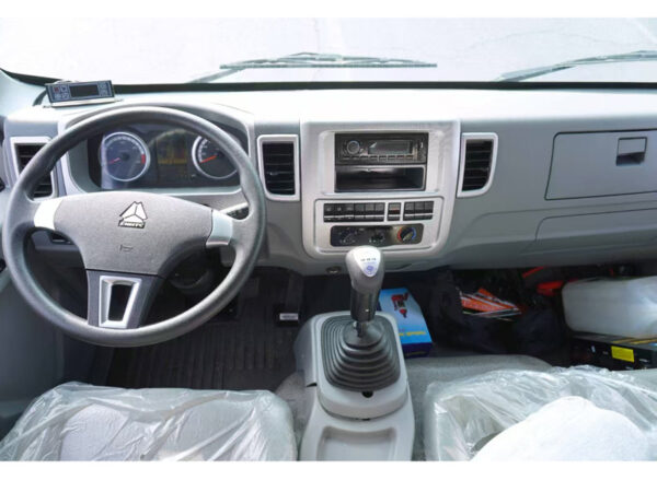 Sinotruk Export Refrigerated Truck(4.5m) - Image 8