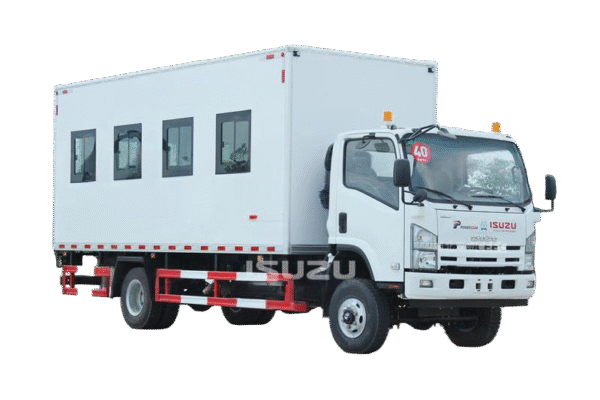 Isuzu 700P all-wheel drive van troop carrier