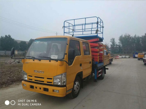 Jiangling Isuzu10-meter Aerial Work Platform Vehicle - Image 7
