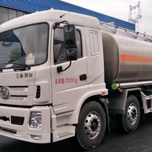 Sanhuan Shitong Haolong 8x4 Fuel Tanker