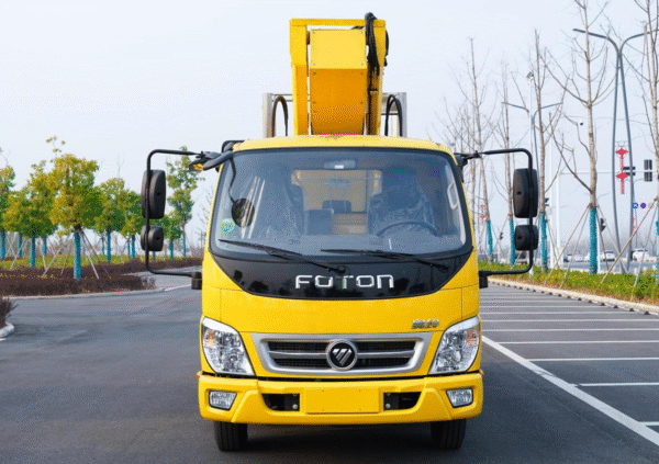 FOTON 33-meter aerial work vehicle - Image 2