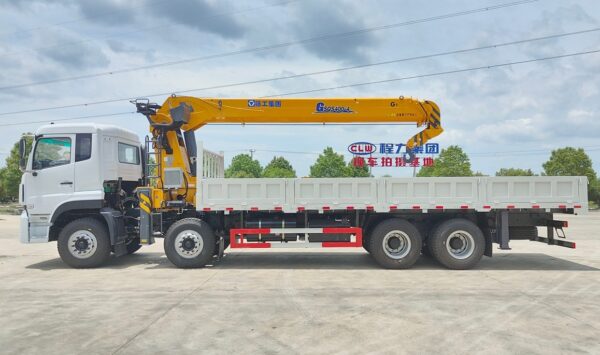 Four after eight 14-16 tons of truck crane - Image 3