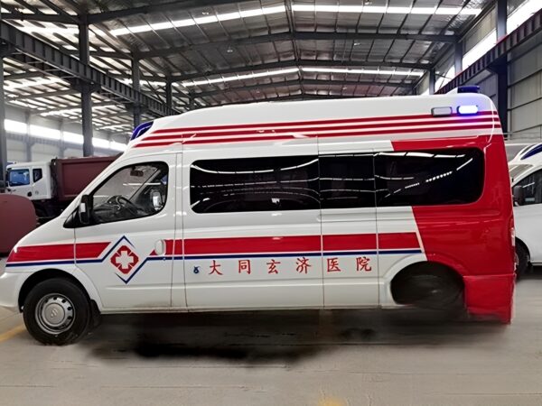 SAIC Maxus Long Wheelbase Medium Roof Diesel Ambulance - Image 4