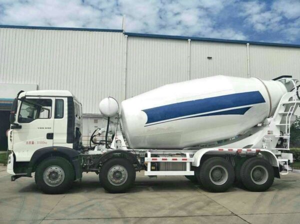 Lightweight - Sinotruk T5G 12 Cubic Meter Mixer Truck