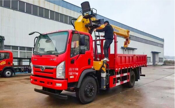 Three-ring maker small yellow card - with XCMG 5-8 tons crane - Image 2