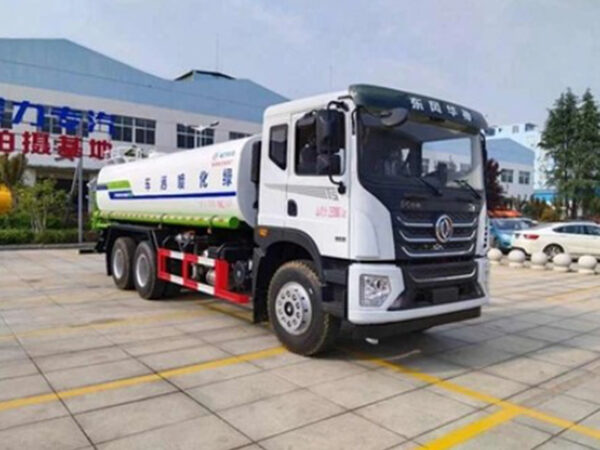 Dongfeng Huashen T5 8x4 Water Sprinkler Truck