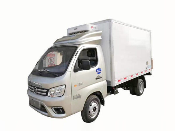Futian Xiangling 3.1-meter refrigerated truck - Image 2